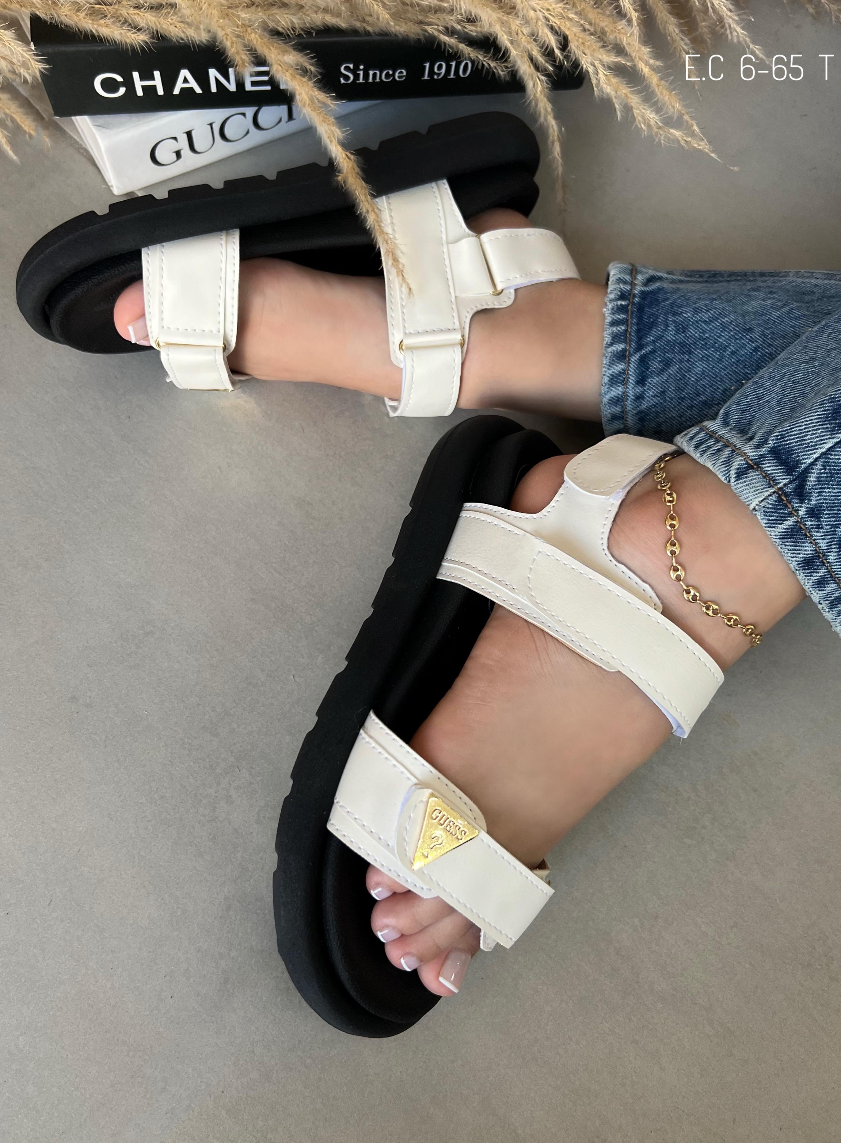 SANDALIA PRADA  1.1